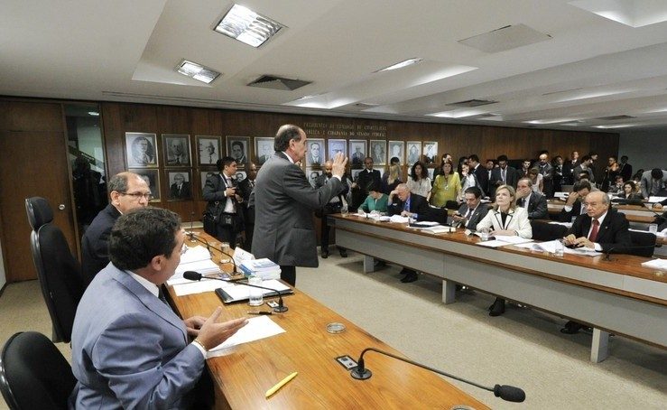 Marco Civil da Internet é aprovado por comissões no Senado