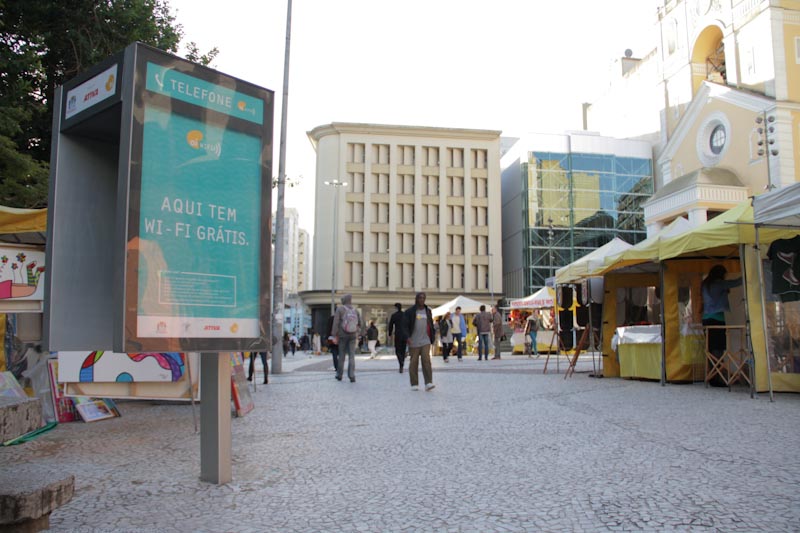 Primeiro orelhão com wifi da Capital começa a funcionar semana que vem no Centro